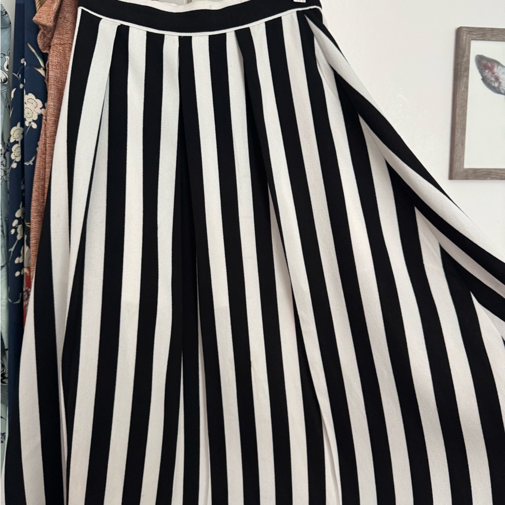 Chicwish Monochrome Striped A-Line Skirt